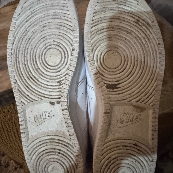 Nike White Sneakers - Picture 5 of 6